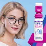 Solução de limpeza para óculos com aplicador em esponja. Da marca Veplus. Embalagem de 15 ml. Apto para ecrãs de telemóveis, tablets e lentes de máquinas fotográficas.